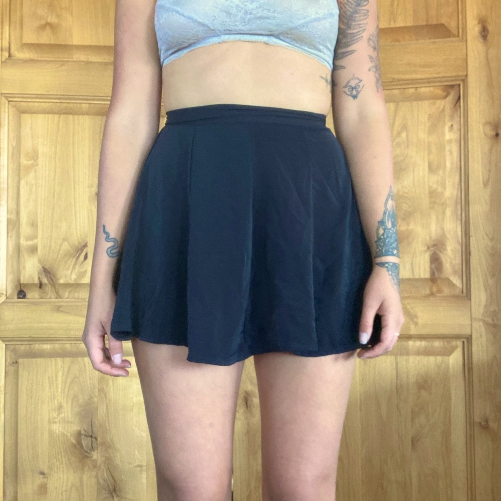 Brandy Melville black skirt